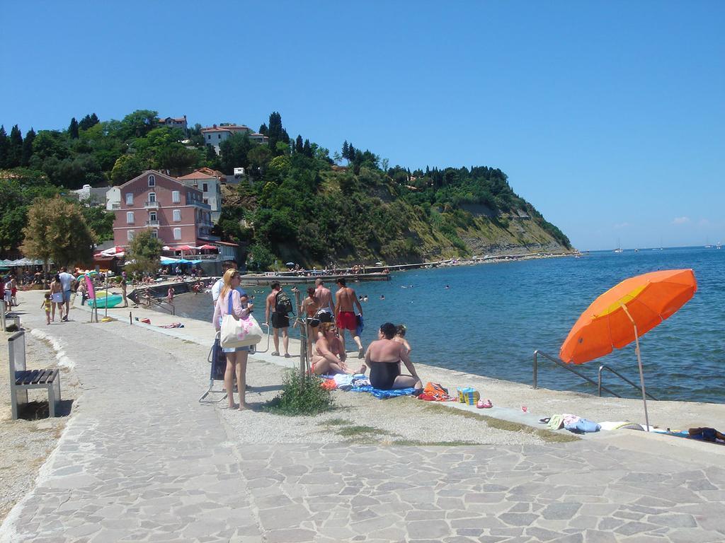 Apartments Lavanda Fiesa Piran Quarto foto